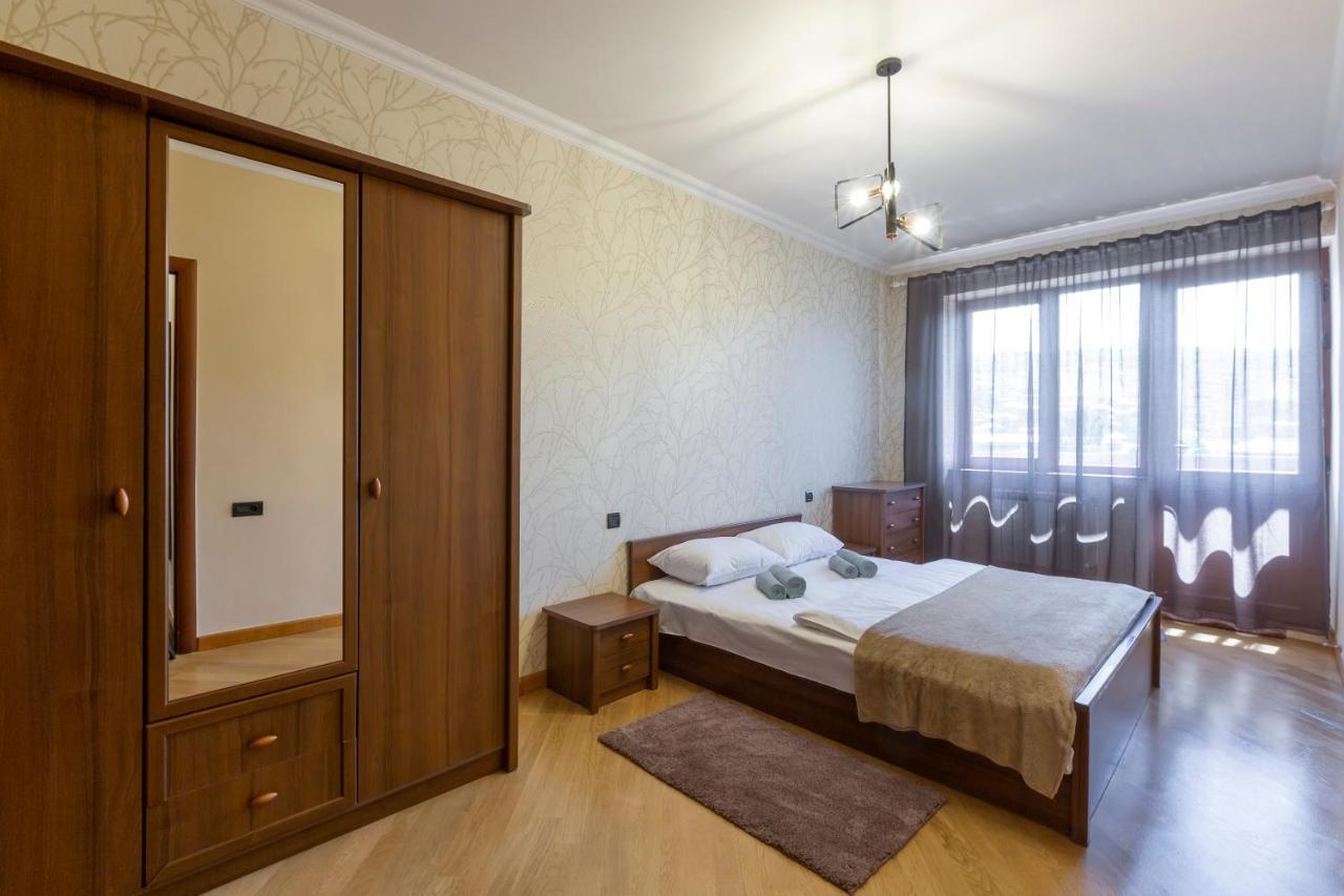 Umba Apartment N4 - Balcony And Mount Ararat View Jerevan Eksteriør billede